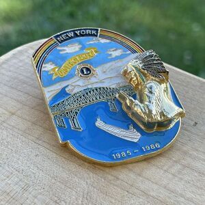 Lions Club Lapel Pin New York District 20-0‎ 1985-1986